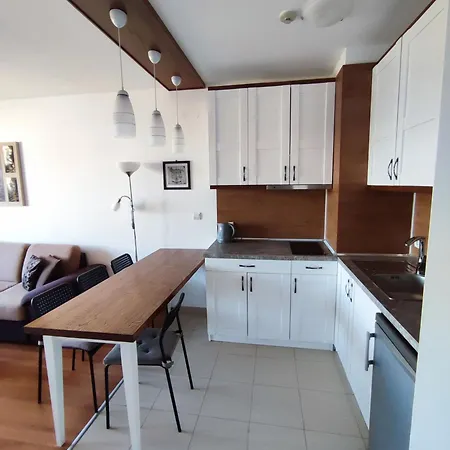 Belvedere 1bedroom With Kitchen Apartment